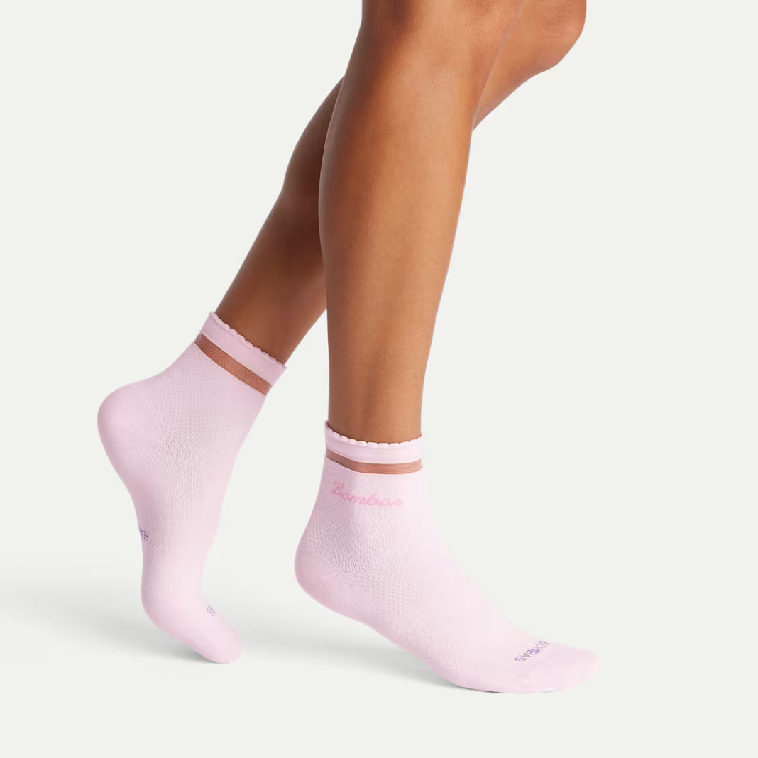 Women's UltraLite Sport Sheer Stripe Quarter Socks